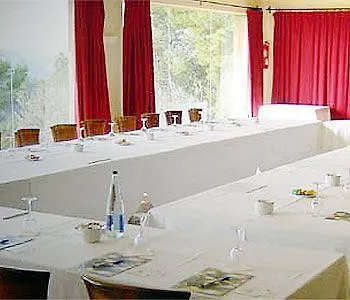 Hotel Golf Can Rafel Corbera de Llobregat 4*,